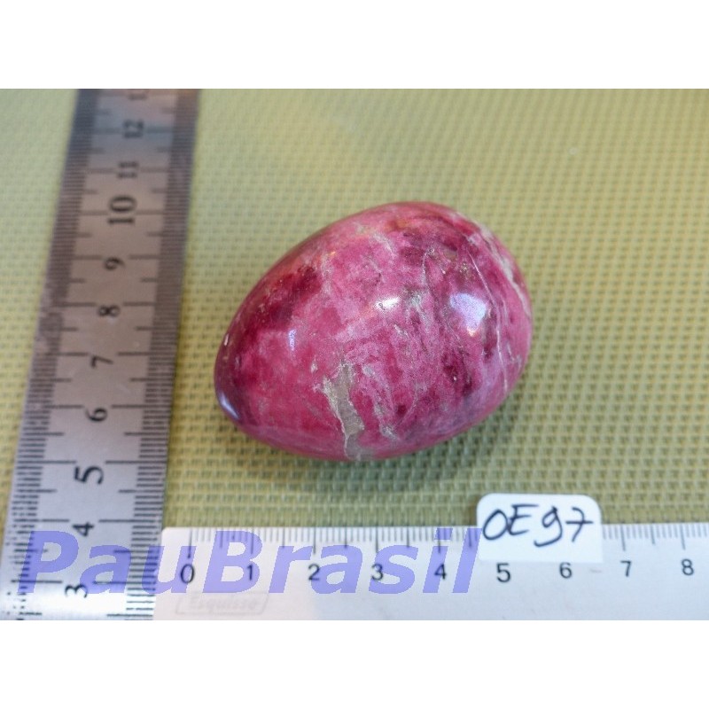 Oeuf en thulite, zoïsite rouge de 123g 3.8cm diamètre
