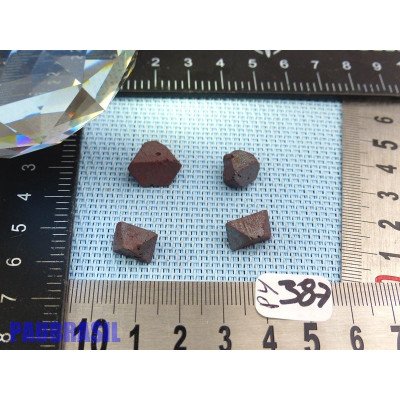 4 Magnétites octaédriques de 9gr50 les 4
