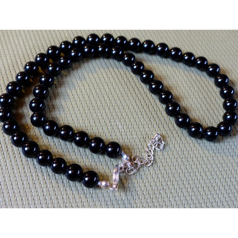 Collier Tourmaline Noire schorl Q Extra en perles de 8mm 43cm environ