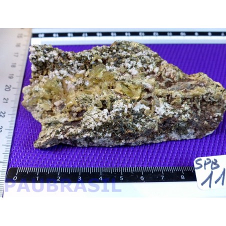 Titanite  Sphène brute sur gneiss 252 gr SUPERBE Brésil