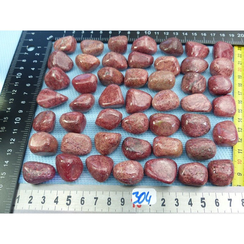 Thulite Zoisite Rouge Pierre Roulée à l unité de 12 à 15 gr | Minéraux Paubrasil