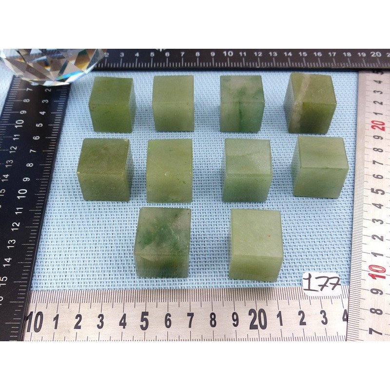 Aventurine Bresil Cube poli à l unité de 20 à 25 mm | Minéraux Paubrasil