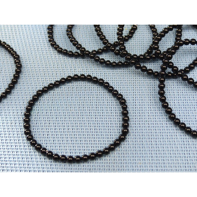 Bracelet Spinelle noir en perles de 4mm