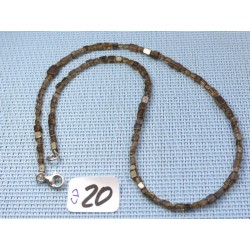Collier en perles "cubes"de Zircon Hart Range Q Extra 43cm environ