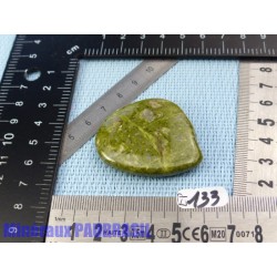 Epidote verte en pierre plate 28gr