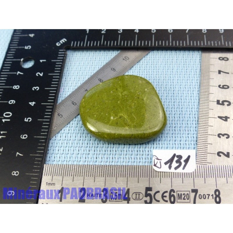 Epidote verte en pierre plate 32gr50