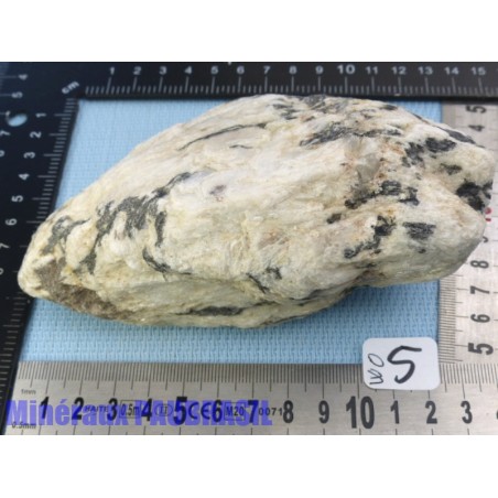 Wollastonite de Namibie en pierre brute 767g