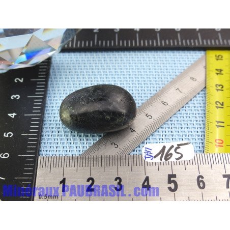 Jade magnétite ou jade noir pierre roulée de 17g