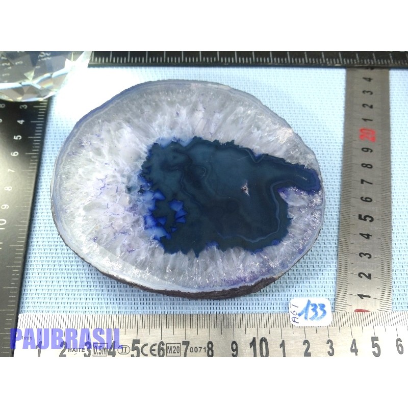 Tranche épaisse d agate teintée une face polie 637gr