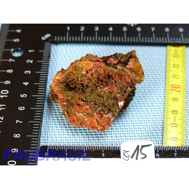 Crocoïte sur Goethite de 86g de Tasmanie