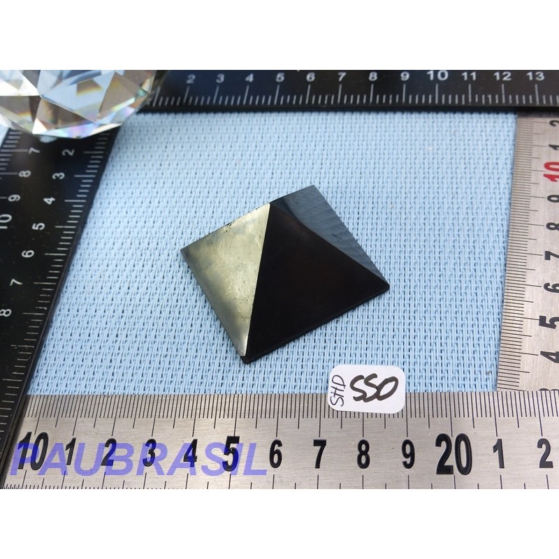 Pyramide en Shungite 42x41mm base 46g