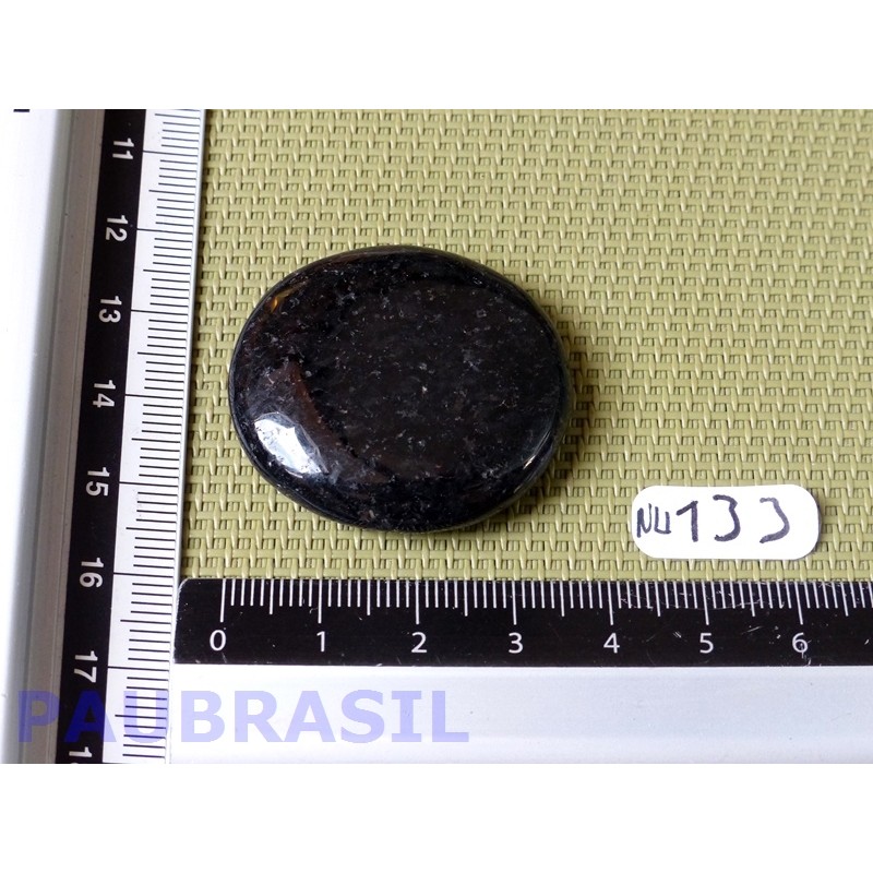 Nuummite en pierre plate de 21gr