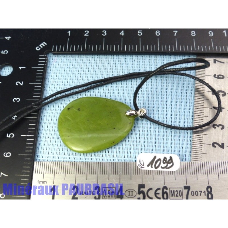 Pendentif Jade Néphrite mini pierre plate 9gr
