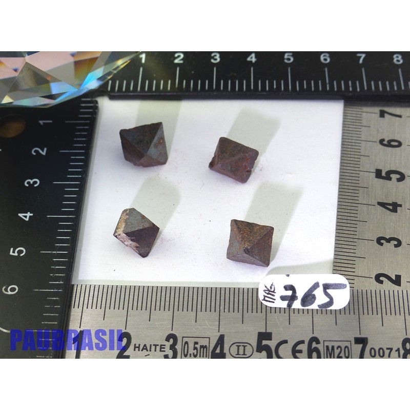4 Magnétites octaédriques de 9gr50 les 4